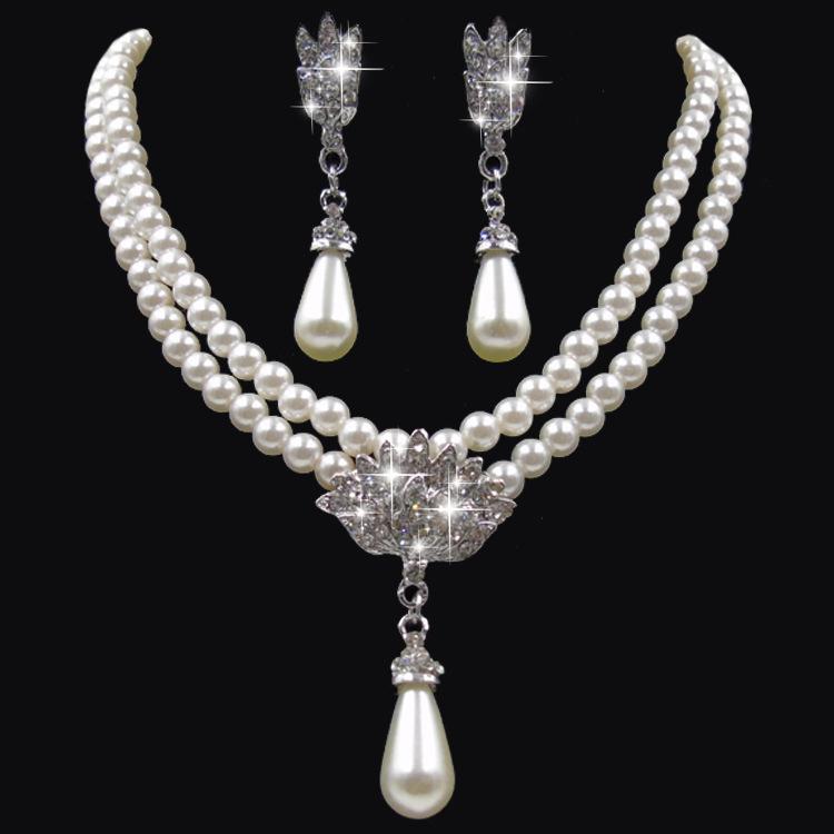 Earrings & Necklace Jewelry Set European And American Bridal Pearl Alloy Big-name High-end Wedding Accessories, As pic
Earrings & Necklace Jewelry Set European And American Bridal Pearl Alloy Big-name High-end Wedding Accessories, As pic