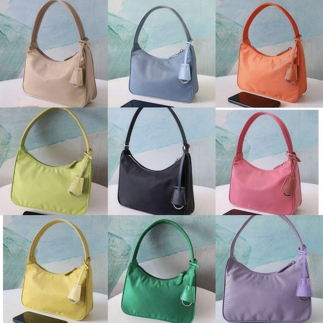dicky0750 Handbag hobo women Shoulder Bag for women waterproof canvas purse shoulder bag Tote handbags presbyopic purse lady messenger bag wholesale, White
dicky0750 Handbag hobo women Shoulder Bag for women waterproof canvas purse shoulder bag Tote handbags presbyopic purse lady messenger bag wholesale, White