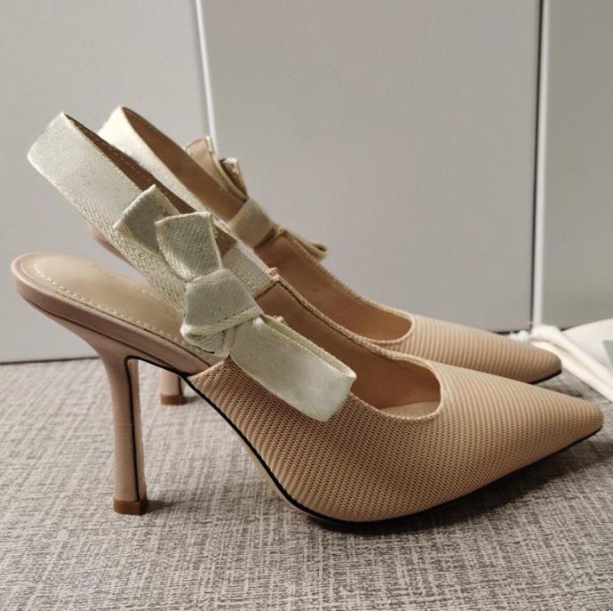 Designer sandals stiletto heel summer ladies high-heeled sandals with pointed toe beautiful bowknot fashion women's shoes canvas women's laz, Black
Designer sandals stiletto heel summer ladies high-heeled sandals with pointed toe beautiful bowknot fashion women's shoes canvas women's laz, Black