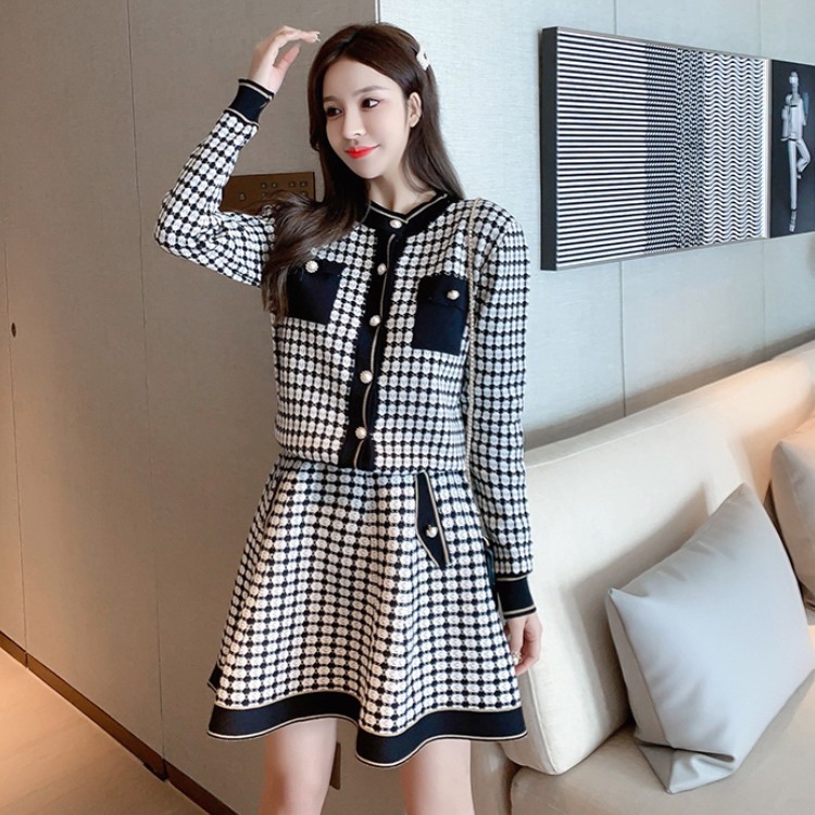 High Quality Two Piece Set Women Elegant Plaid Knitting Sweater Single-breasted Tops + A-line Skirt Casual Office Work Suit 210518