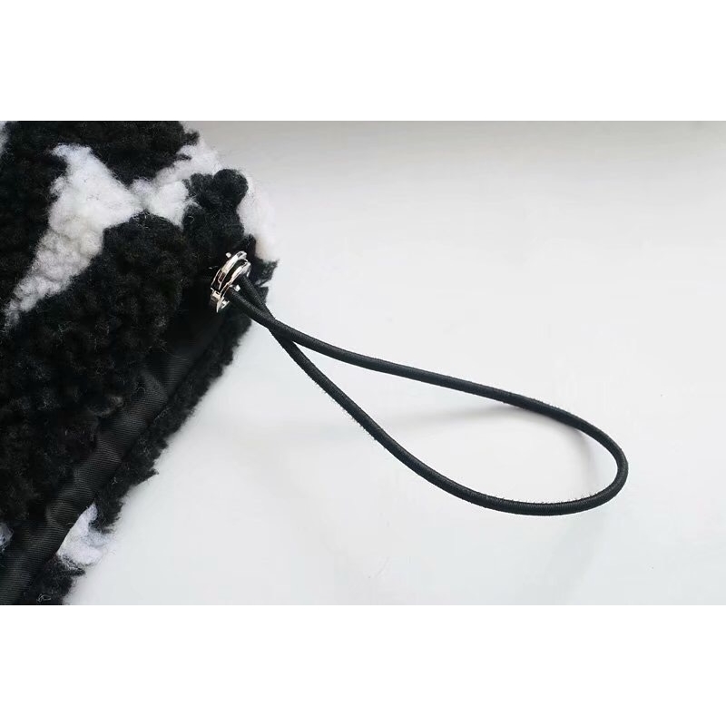 Winter Warm Faux Fur Zebra Coat Crop Teddy Stand Collar Long sleeve Zipper Women Jacket Motorcycle Cool Girl Outerwear 210429
