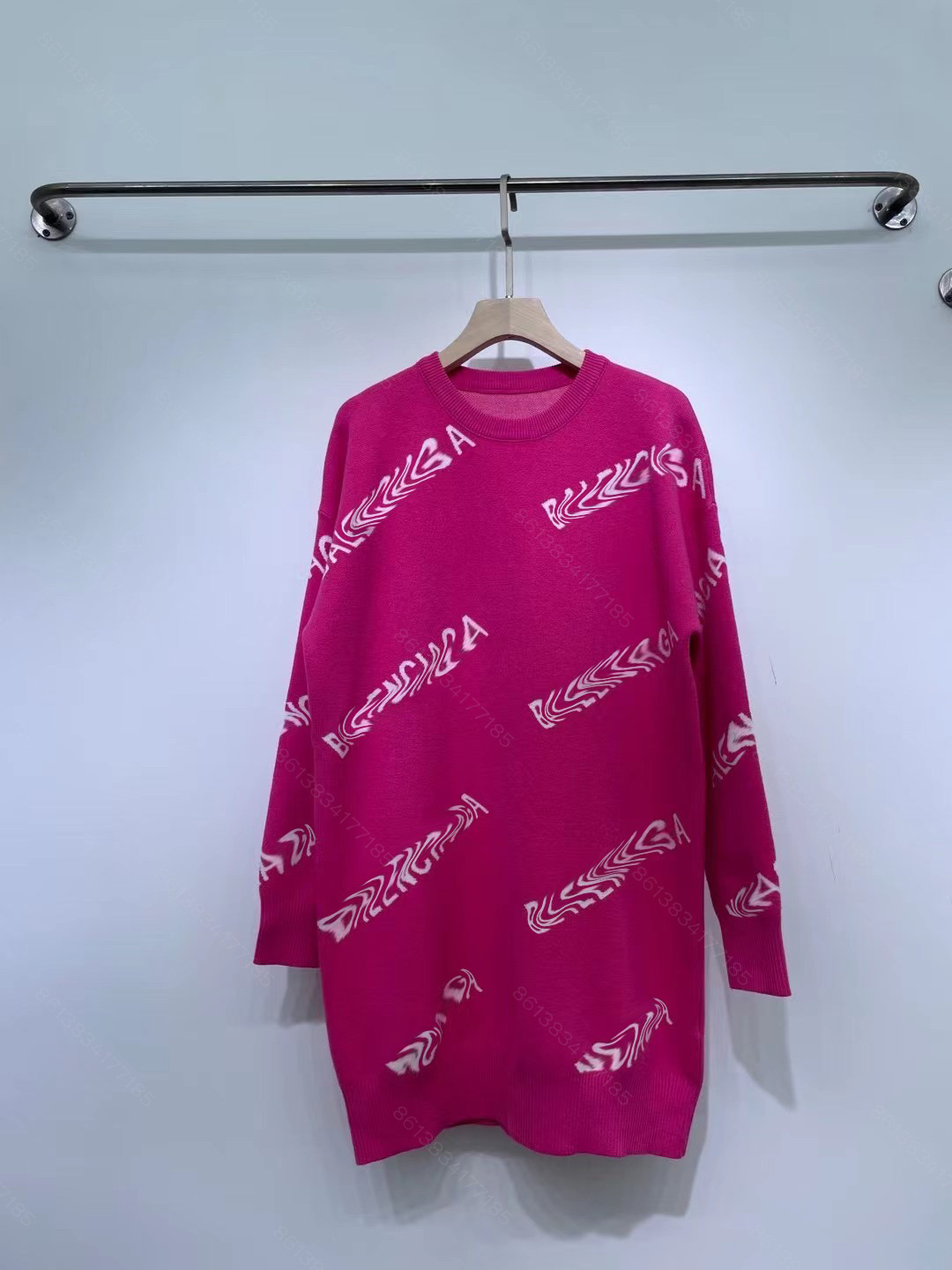 New Winter Sweater dress women pullover brand kint Crew neck sweaters Coat colour wholesale kintting top and wool blend womens clothes QMLZ
New Winter Sweater dress women pullover brand kint Crew neck sweaters Coat colour wholesale kintting top and wool blend womens clothes QMLZ