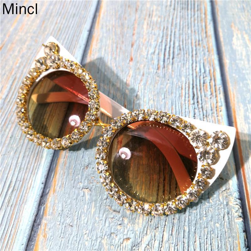 Sunglasses 2021 Luxury Diamond Women Black Frame Cat Round Sun Glasses UV400 Bling Eyewear UV FML
Sunglasses 2021 Luxury Diamond Women Black Frame Cat Round Sun Glasses UV400 Bling Eyewear UV FML