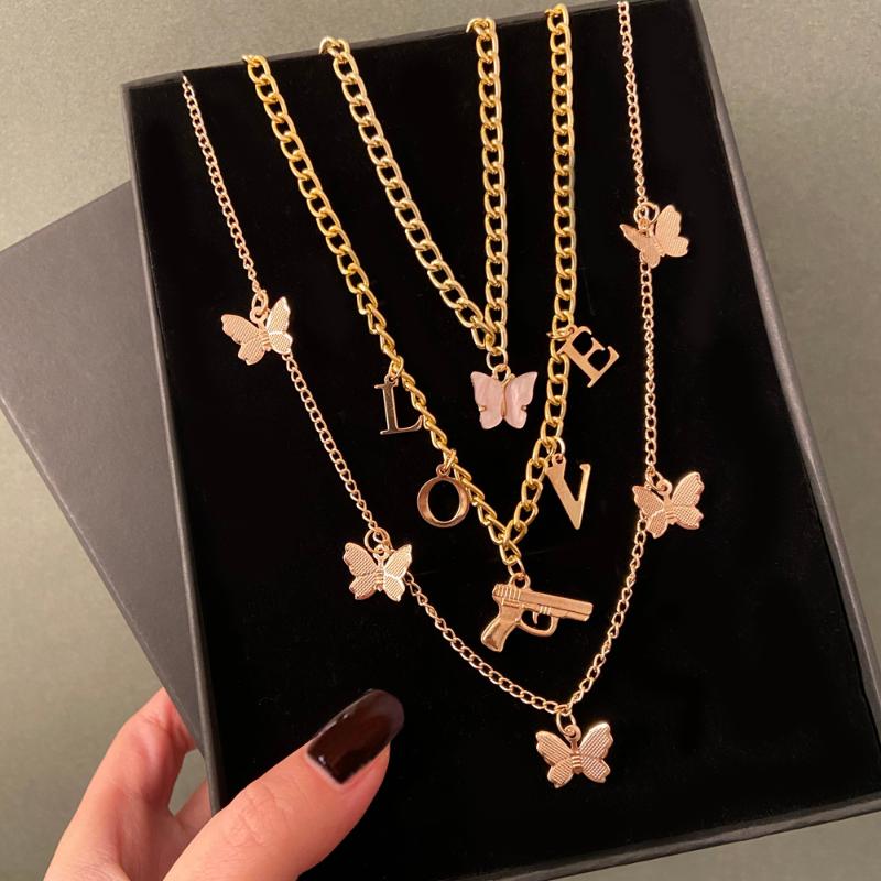 Pendant Necklaces Fashion Multilayer Butterfly Gun LOVE Choker Necklace Female Geometric Thick Chain Metal Jewelry Gift
Pendant Necklaces Fashion Multilayer Butterfly Gun LOVE Choker Necklace Female Geometric Thick Chain Metal Jewelry Gift