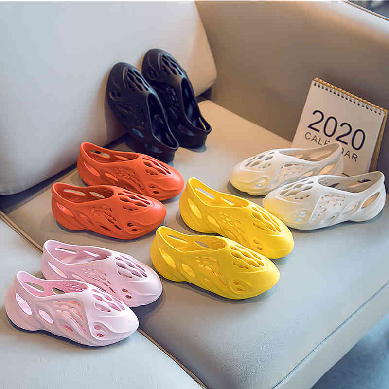 Boys Girls Fashion Beach Summer Sandals Baby Toddler Little Big Kids Slip-On Foam Runner Children Lightweight Closed Toe Shoes LJ200827, Black;red
Boys Girls Fashion Beach Summer Sandals Baby Toddler Little Big Kids Slip-On Foam Runner Children Lightweight Closed Toe Shoes LJ200827, Black;red