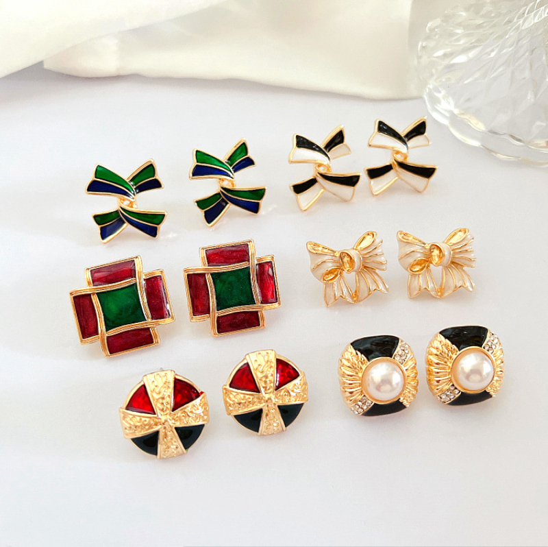 handmade 925 silver post stud earring antique palace enameled earrings jewelry for women, Golden;silver
handmade 925 silver post stud earring antique palace enameled earrings jewelry for women, Golden;silver