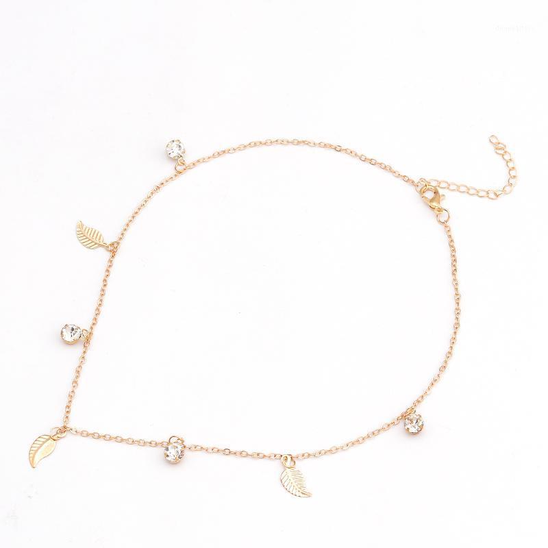 Chains Gold Color Crystal Leaves Clavicle Chain Necklaces For Women Valentine's Day Jewelry Berloques Female Gifts
Chains Gold Color Crystal Leaves Clavicle Chain Necklaces For Women Valentine's Day Jewelry Berloques Female Gifts