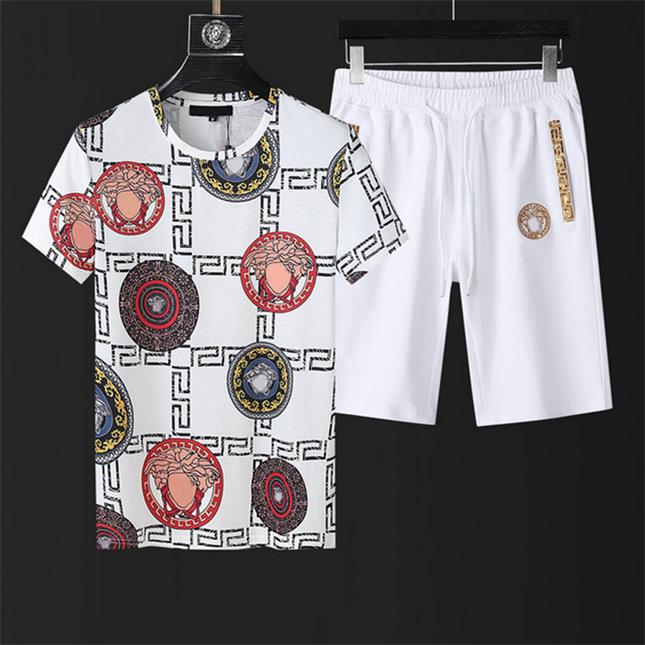 Mens Fashion Luxurys Designers Tracksuit with Letters Embroidery Women Summer Sportswear Short Sleeves Pullover Jogger Pants Suits 100%cotto, Gray
Mens Fashion Luxurys Designers Tracksuit with Letters Embroidery Women Summer Sportswear Short Sleeves Pullover Jogger Pants Suits 100%cotto, Gray