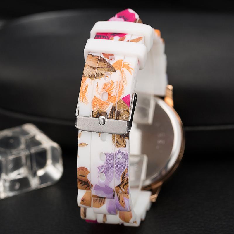 Wristwatches 2022 European And American College Style Student Female Watch Simple Diamond Scale Silicone Strap Fashion Casual Decoration, Blue
Wristwatches 2022 European And American College Style Student Female Watch Simple Diamond Scale Silicone Strap Fashion Casual Decoration, Blue