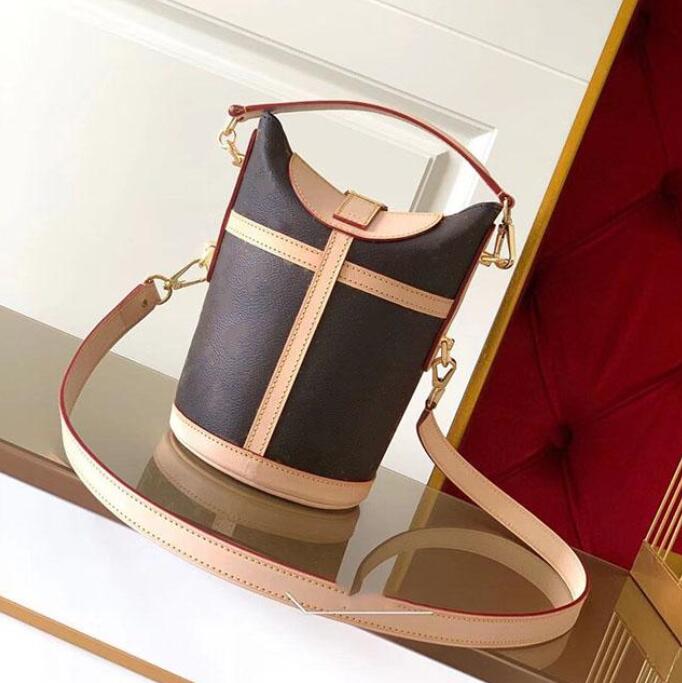 Women Brand Luxury Designs Fries Bags Classic Fashion Serial Number Bucket Crossbody Handbag Spring And Summer Series
Women Brand Luxury Designs Fries Bags Classic Fashion Serial Number Bucket Crossbody Handbag Spring And Summer Series