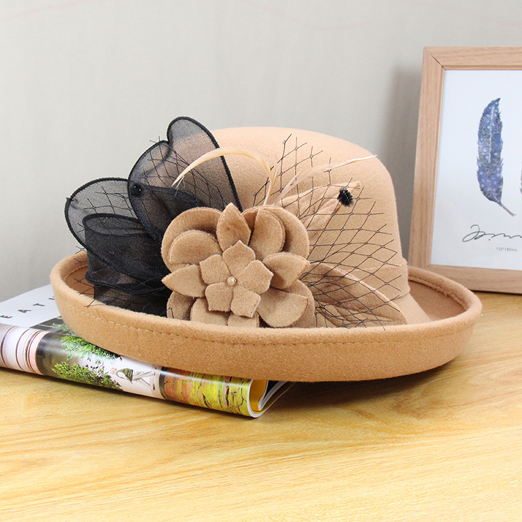 Autumn and winter new British elegant temperament flower women's fashion versatile curled felt basin hat, Blue;gray
Autumn and winter new British elegant temperament flower women's fashion versatile curled felt basin hat, Blue;gray