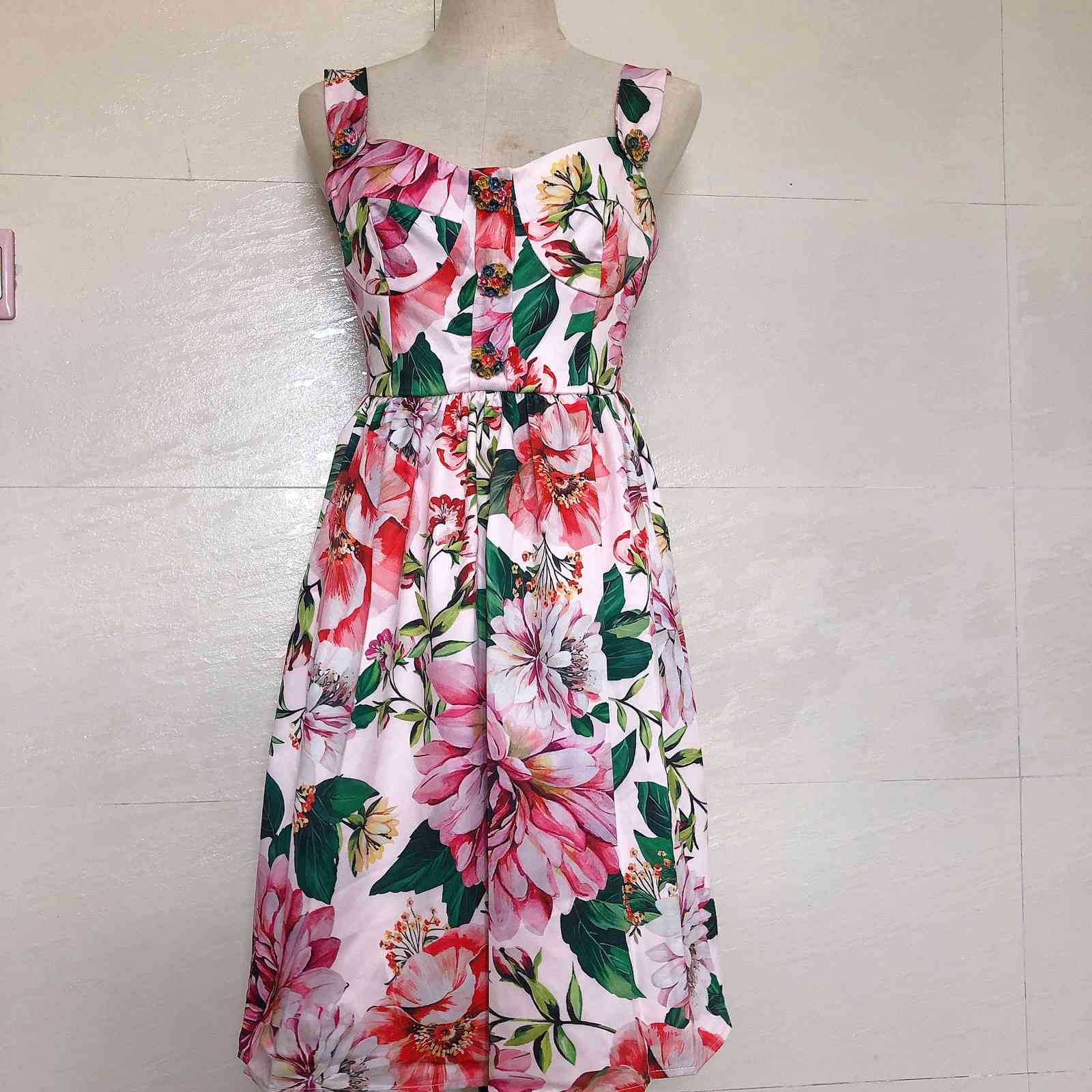 Runway Style Summer Cotton Spaghetti Strap Dress Women's luxury Button Flower Print Sexy Party Short Mini Dresses Robe 210421