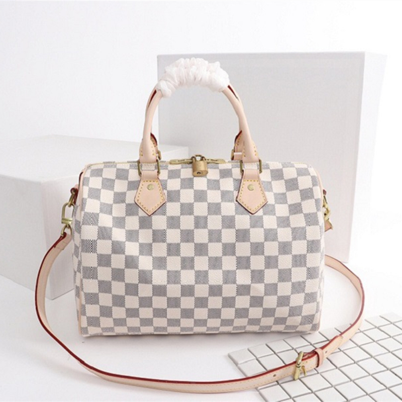Designers Luxurys Fashion Tote Shoulder Bags new Women's Handbags Famous Designer Brand Candy Handbag Ladies Luxury Totes Purse Simple Trapeze Women Messenger Bag, Lh01
Designers Luxurys Fashion Tote Shoulder Bags new Women's Handbags Famous Designer Brand Candy Handbag Ladies Luxury Totes Purse Simple Trapeze Women Messenger Bag, Lh01