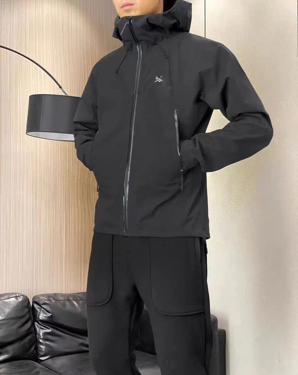 Designer Brand Bird Jacket Casual Wear Outdoor Mountaineering Windproof Style, Black
Designer Brand Bird Jacket Casual Wear Outdoor Mountaineering Windproof Style, Black
