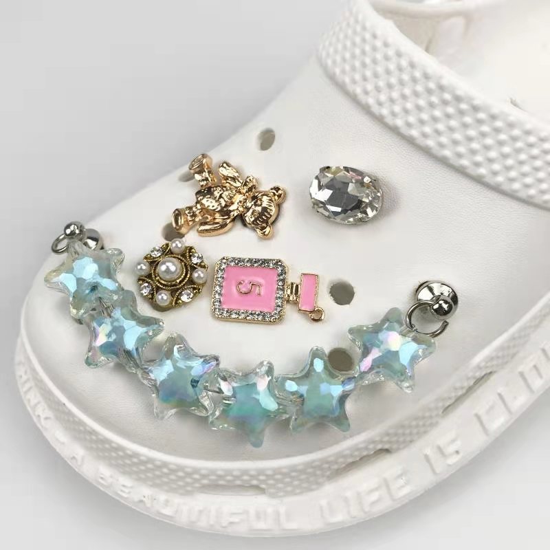 Designer Jewelry Croc Charm Chains Bling Rhinestone Pearl JIBZ Women Gift Crocks Charms For Clog Decaration
Designer Jewelry Croc Charm Chains Bling Rhinestone Pearl JIBZ Women Gift Crocks Charms For Clog Decaration