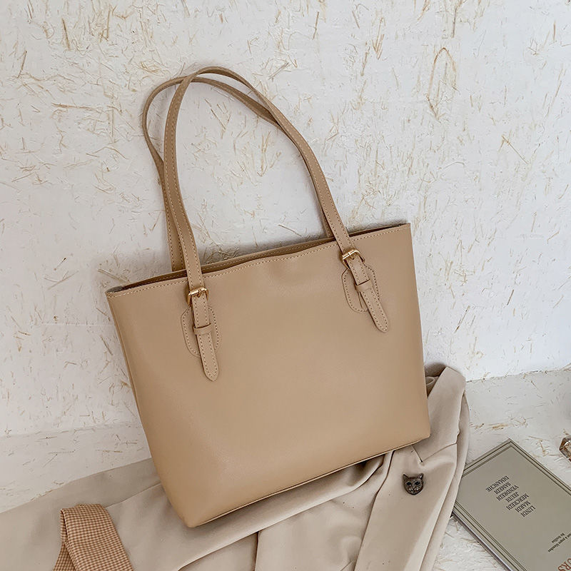 Women messenger bag Fashion luxurys designers women Shoulder bags purse crossbody Wallets, Brown;gray
Women messenger bag Fashion luxurys designers women Shoulder bags purse crossbody Wallets, Brown;gray