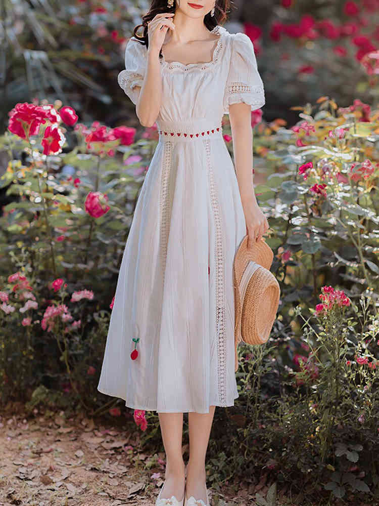 Summer French Retro Lace Dress Women Square Collar Sweet Vintage Elegant White Casual Dress Korean 210521