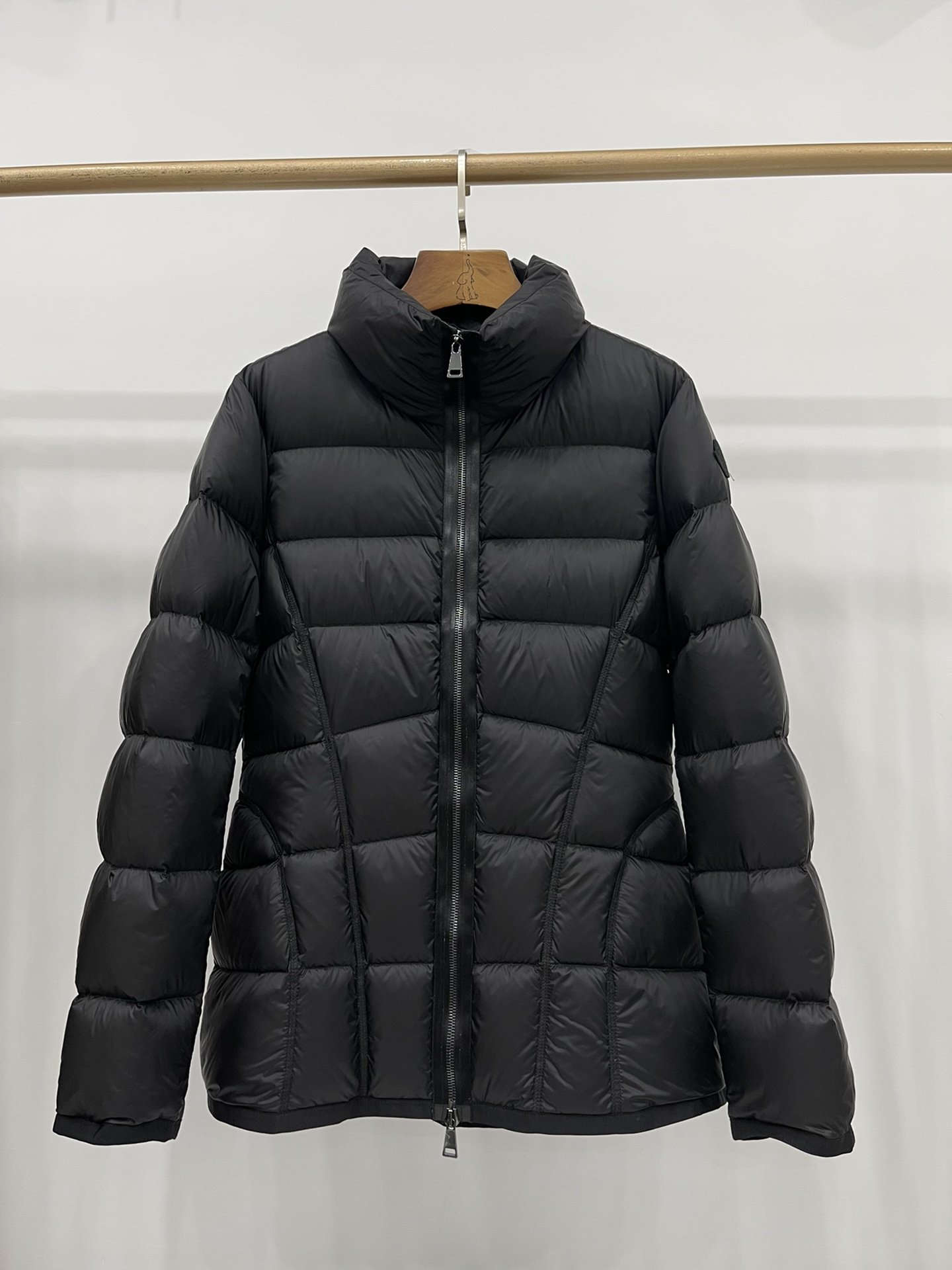 Stand collar down jacket slim fit 90% white duck down fluffy and warm, Black
Stand collar down jacket slim fit 90% white duck down fluffy and warm, Black