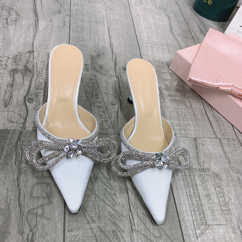 Satin silk crystal embellished Double Bow mules Evening shoes Rhinestone stiletto Heels women's heel Luxurys Designers Dress shoe ladies heeled factory footwear, Black
Satin silk crystal embellished Double Bow mules Evening shoes Rhinestone stiletto Heels women's heel Luxurys Designers Dress shoe ladies heeled factory footwear, Black