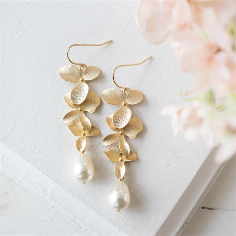 Dangle & Chandelier Ethnic Style Golden Flower Drop Pearl Earrings Bohemia Long Women's Tassel Wedding Jewelry Gifts Girl Accessories
Dangle & Chandelier Ethnic Style Golden Flower Drop Pearl Earrings Bohemia Long Women's Tassel Wedding Jewelry Gifts Girl Accessories