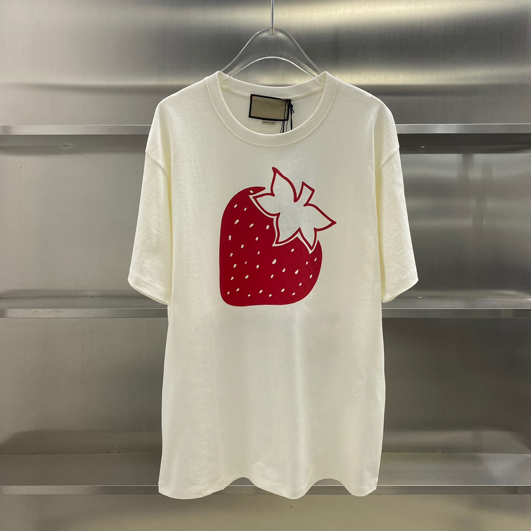 21FW High End Classic Strawberry Letter Printed Tee Summer Fashion Casual Simple Solid Beige Short Sleeve Breathable Men Women Couples Street T-shirts TJMJYTX600
21FW High End Classic Strawberry Letter Printed Tee Summer Fashion Casual Simple Solid Beige Short Sleeve Breathable Men Women Couples Street T-shirts TJMJYTX600
