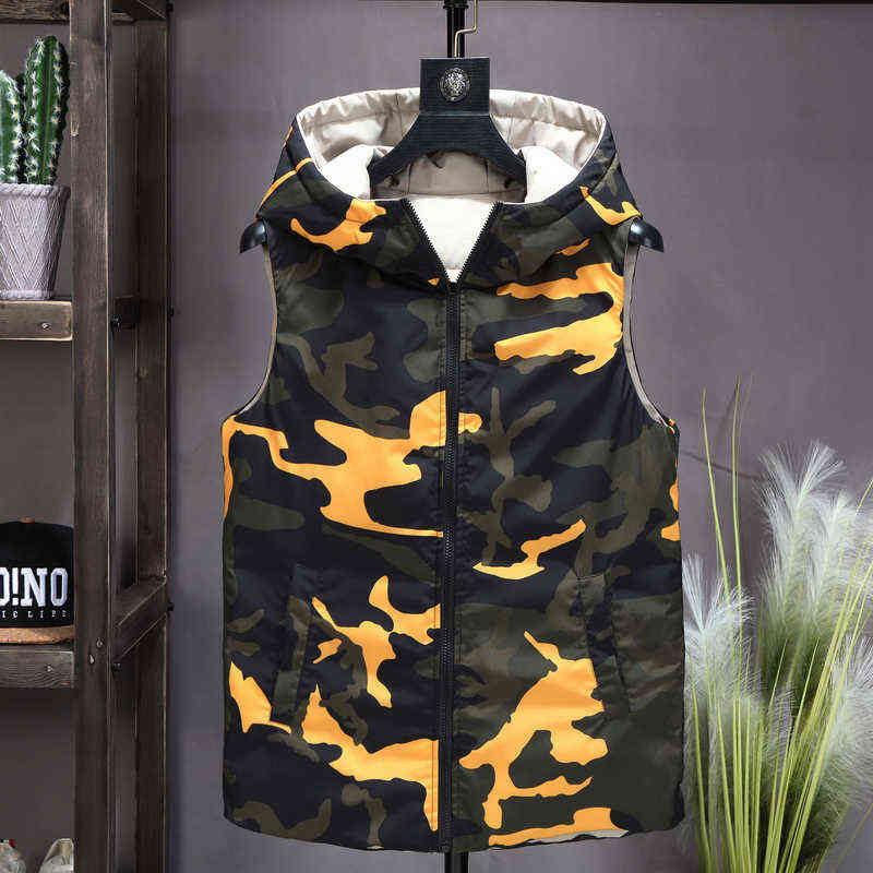 Winter Camouflage Vest Men Both Side Wear Thicken Warm cotton-padded Hooded Solid Color Big Pockets waistcoat 4XL 5XL 6XL 211111