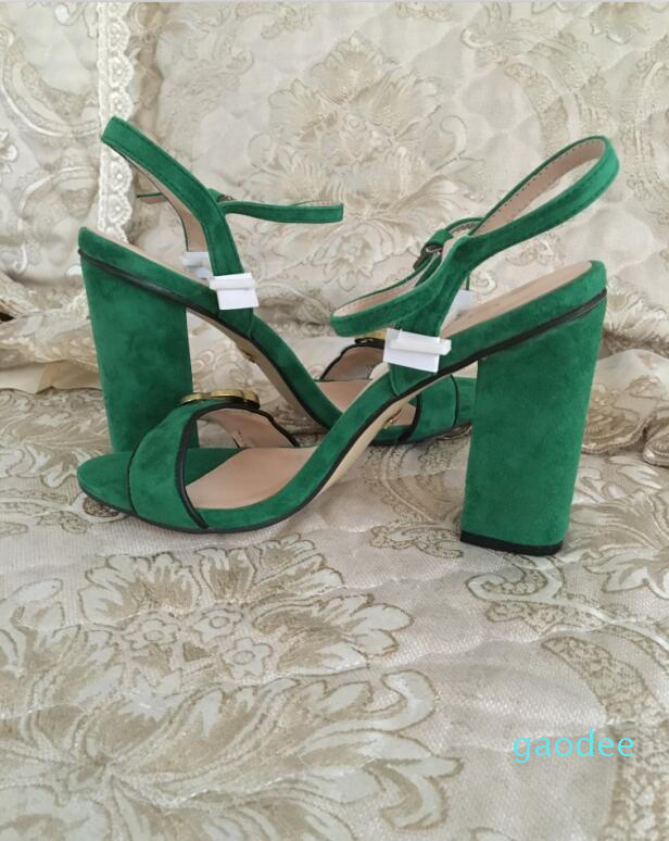 2020 Hot Selling Luxurys Designers Sandals Women Shoes New Fashion High Chunky Heels Black Soft Leather Suede Sandal Girls Big Size 42 10US, Black suede 11cm
2020 Hot Selling Luxurys Designers Sandals Women Shoes New Fashion High Chunky Heels Black Soft Leather Suede Sandal Girls Big Size 42 10US, Black suede 11cm