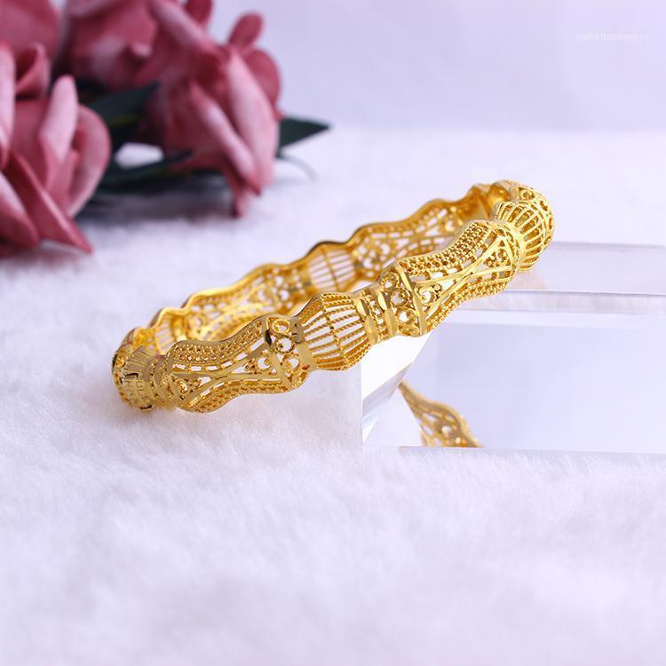 Bangle JH 2021 Gold For Women 42mm Ethiopian Brand Bracelets Middle East Dubai Wedding Fashion Jewelry African Bride Gifts1
Bangle JH 2021 Gold For Women 42mm Ethiopian Brand Bracelets Middle East Dubai Wedding Fashion Jewelry African Bride Gifts1
