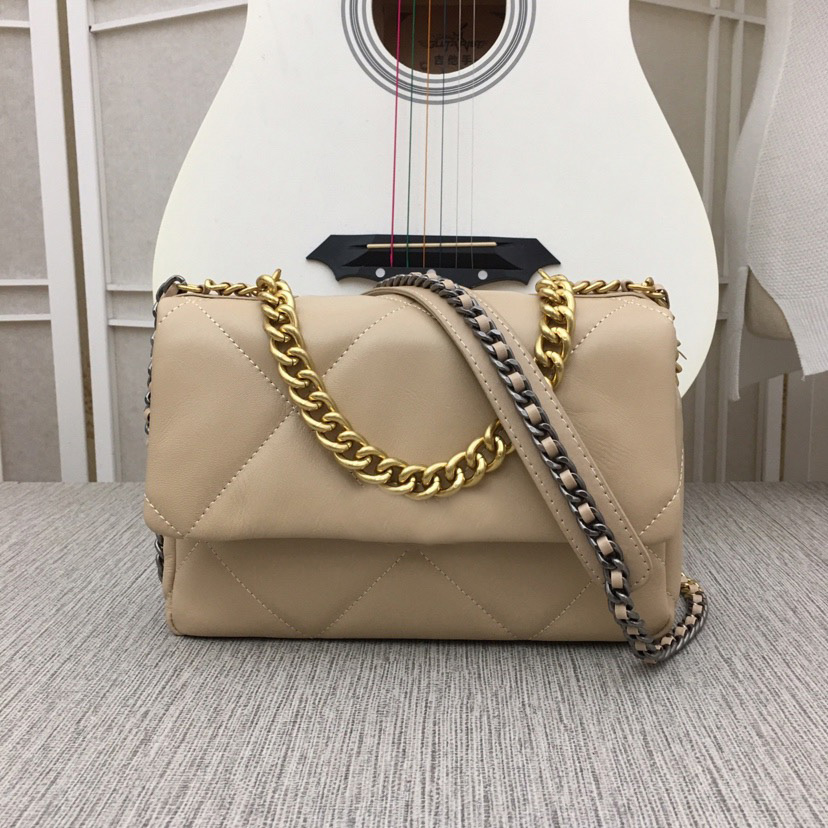 Ladies Classic Series Handbag Fashion Casual Designer Bags 5A TOP Material Quality Genuine leather Quilting crossbody Bag Shopping wallet for women brand, Box
Ladies Classic Series Handbag Fashion Casual Designer Bags 5A TOP Material Quality Genuine leather Quilting crossbody Bag Shopping wallet for women brand, Box