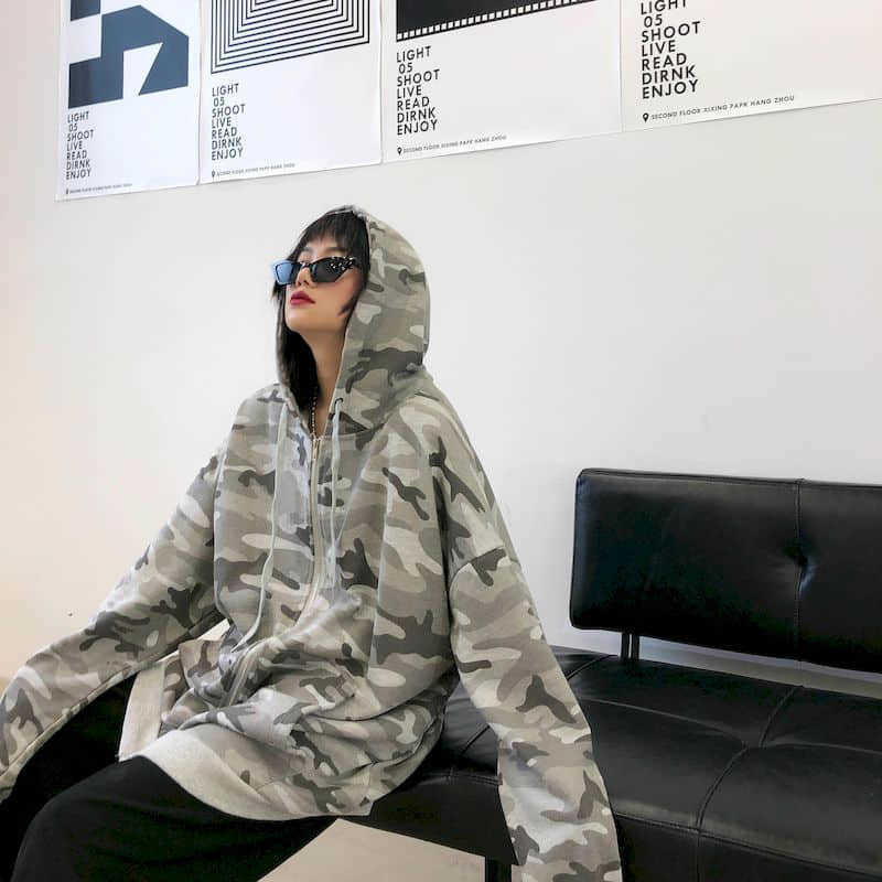 hoodies women chic spring autumn bf street port style couple sports cardigan loose camouflage student sweater hooded jacket fem 210526, Light camouflage
hoodies women chic spring autumn bf street port style couple sports cardigan loose camouflage student sweater hooded jacket fem 210526, Light camouflage