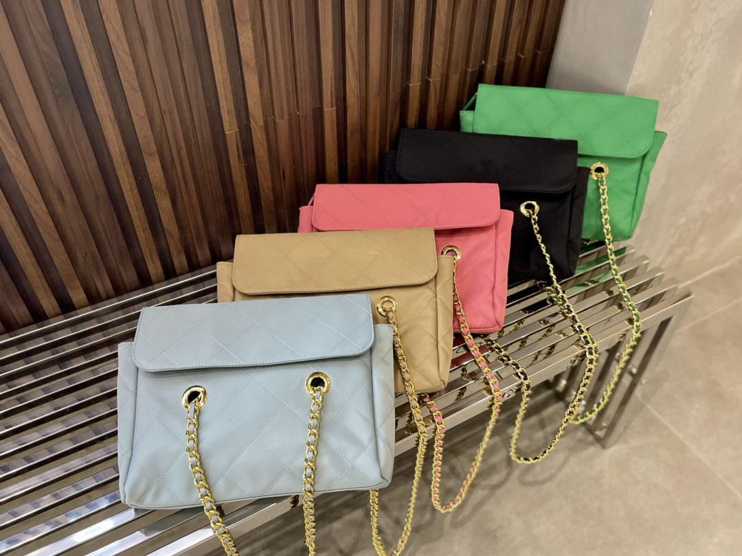 Vintage Nylon Handbag Chain tote Shoulder Bag Crossbody Fashion Messenger Bags Large Capacity Shopping Totes nylon tote 2021, Make up the difference
Vintage Nylon Handbag Chain tote Shoulder Bag Crossbody Fashion Messenger Bags Large Capacity Shopping Totes nylon tote 2021, Make up the difference