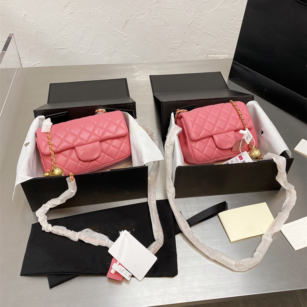 Bag brand luxury designer woman handbags genuine leather flap clutch shoulder small Female package 19 series lamb purse gold chain fashion b
Bag brand luxury designer woman handbags genuine leather flap clutch shoulder small Female package 19 series lamb purse gold chain fashion b