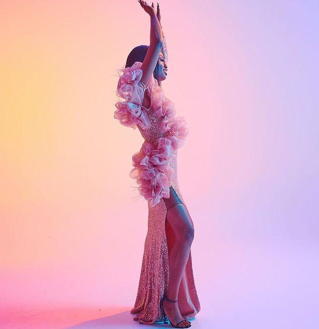 Aso Ebi Sparkly Sequined Sheath Prom Dresses Side High Split Floor length Rose Pink Long Pageant Cocktail Party Dress One Sleeve Jewel Neck Ruffle Eve