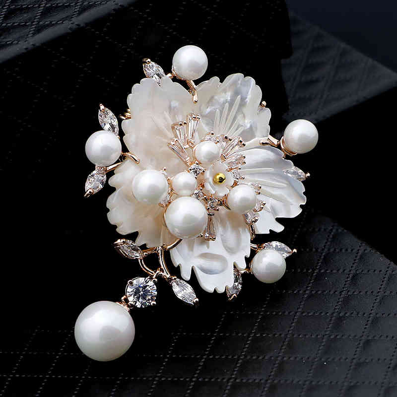 Simple Planting Flower Corsage Micro Inlaid Zircon Shell Pearl Women's Brooch Sweater Chain Dual-purpose Clothing Accessories