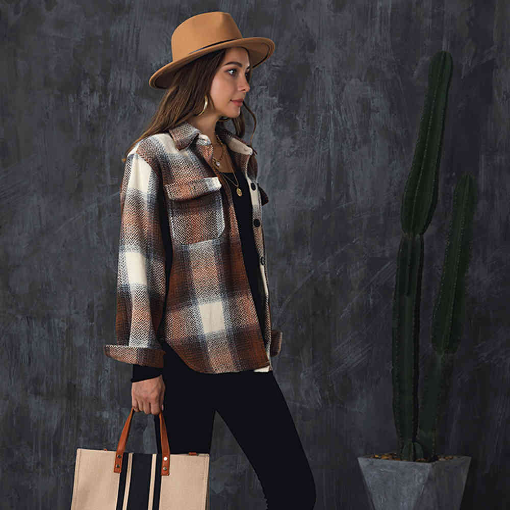 Women Korean Warm Vintage Fashion Coats And Jackets Ladies Black Plaid Checkered Outerwear Shirt New Autumn Winter Clothes 210415