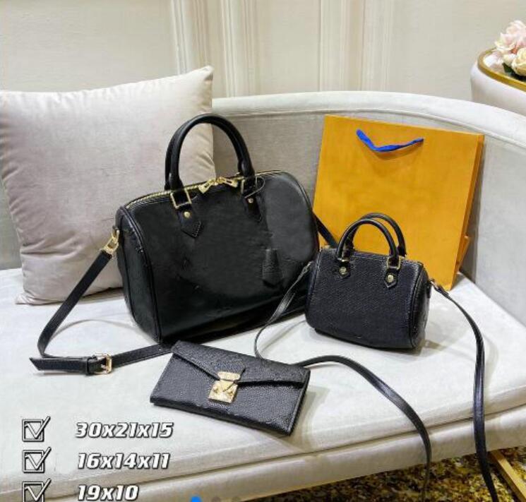 2022 Women 3pcs/set designer embossing Shoulder Bags Messenger Bag Leather travel tote Handbags Wallet Purse Ladies Cosmetic Crossbody Bags, Black
2022 Women 3pcs/set designer embossing Shoulder Bags Messenger Bag Leather travel tote Handbags Wallet Purse Ladies Cosmetic Crossbody Bags, Black