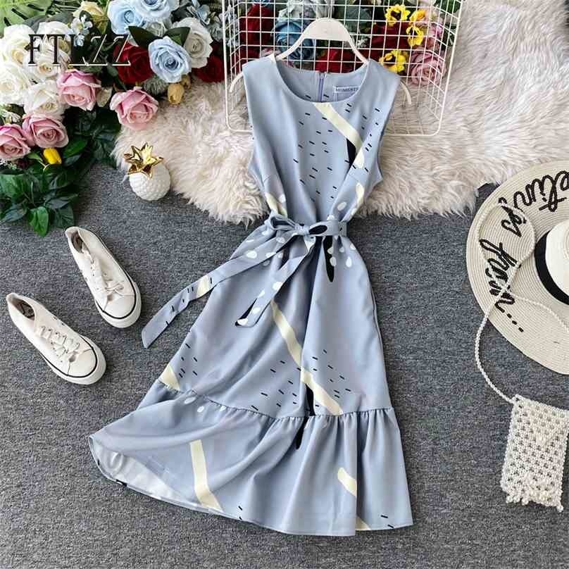 Summer Dress Women Slim With Belt Vintage Floral Printed Beach Robe Vestidos Mujer Ladies Fashion Sleeveless Bohe 210525
Summer Dress Women Slim With Belt Vintage Floral Printed Beach Robe Vestidos Mujer Ladies Fashion Sleeveless Bohe 210525