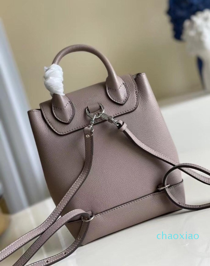 2021 Designer Litchi Grain School Bag Luxury M54573 Genuine Leather Lockme Mini Backpack 7A Top Quality Lady Fahion Calfskin Bags, Red
2021 Designer Litchi Grain School Bag Luxury M54573 Genuine Leather Lockme Mini Backpack 7A Top Quality Lady Fahion Calfskin Bags, Red