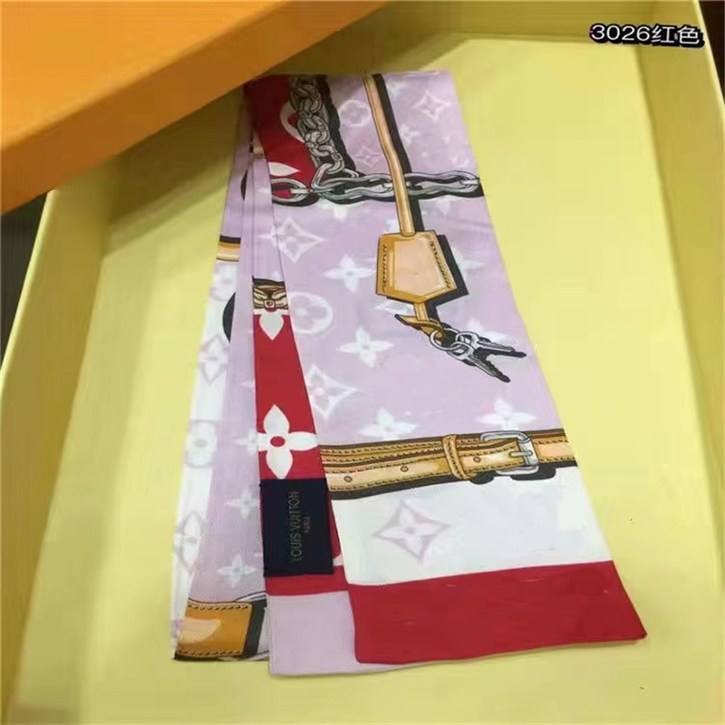 Classic Handbag Scarf Headbands Women Letter Flower Silk Scraves Bandeaux Bag Hair BANDEAU 8x120cm
Classic Handbag Scarf Headbands Women Letter Flower Silk Scraves Bandeaux Bag Hair BANDEAU 8x120cm