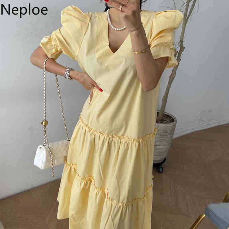 Neploe Fashion Ruffle Dress Women Puff Sleeve V Neck Casual Summer Vestidos Mujer Korean Patchwork Pleated Plus Size Dresses 210422