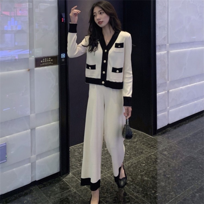Autumn fashion women's 2 piece set long-sleeved Cardigan v-neck sweater Tops + wide-leg casual pants knitted suit women 210519