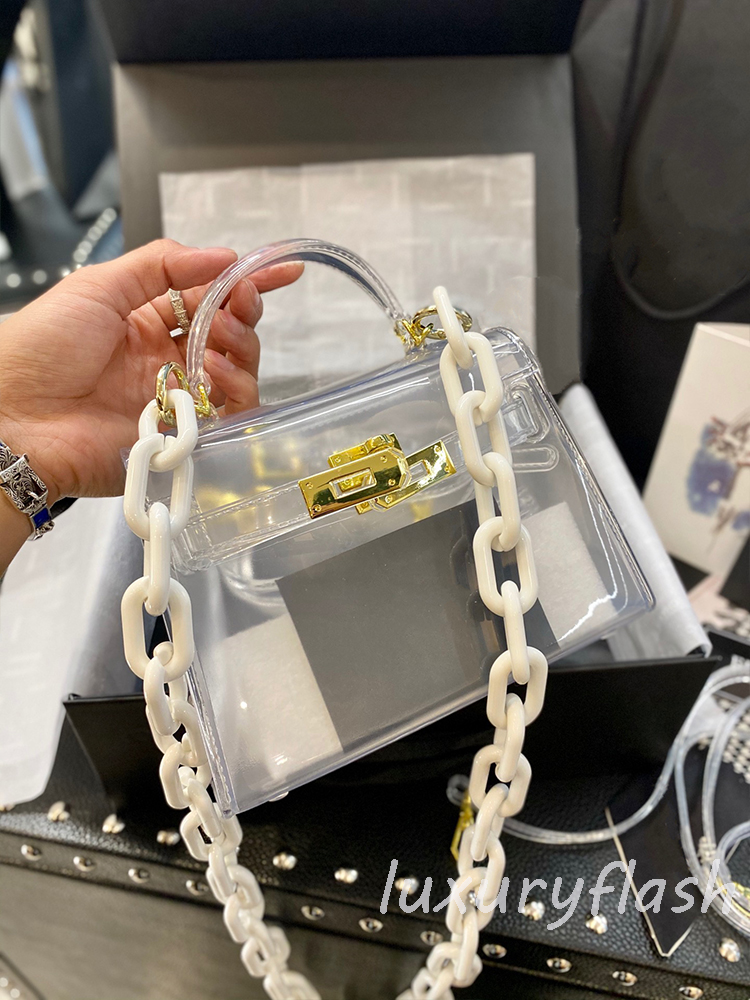Designer High Quality Jelly Bag Women Designers Luxurys Transparent Handbags Chain Summer Color Golden Hardware INS Trend Fashion Mini Crossbody Bags
Designer High Quality Jelly Bag Women Designers Luxurys Transparent Handbags Chain Summer Color Golden Hardware INS Trend Fashion Mini Crossbody Bags