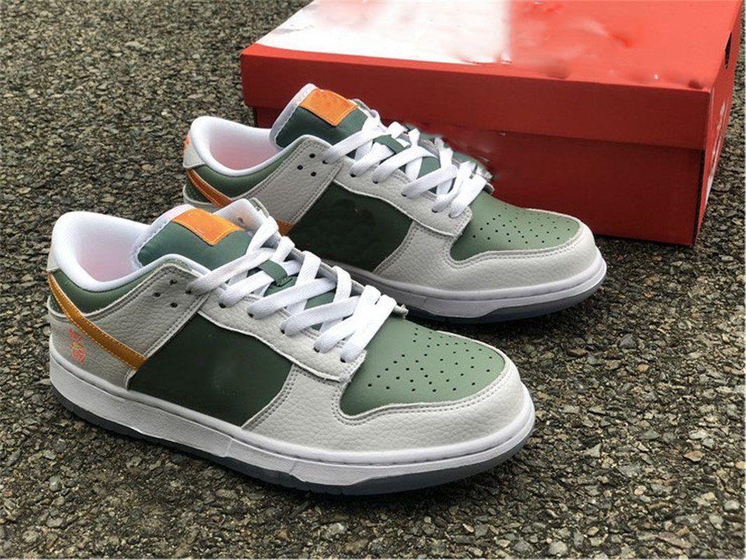 Shoes Hottest Authentic Dunk SB NY vs NY Skateboard Man Woman Basketball WHite Green Red Sports Sneakers DN2489-300, Bubble wrap packaging