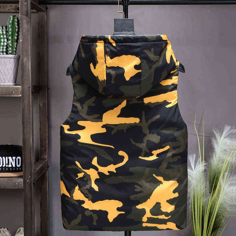 Winter Camouflage Vest Men Both Side Wear Thicken Warm cotton-padded Hooded Solid Color Big Pockets waistcoat 4XL 5XL 6XL 211111