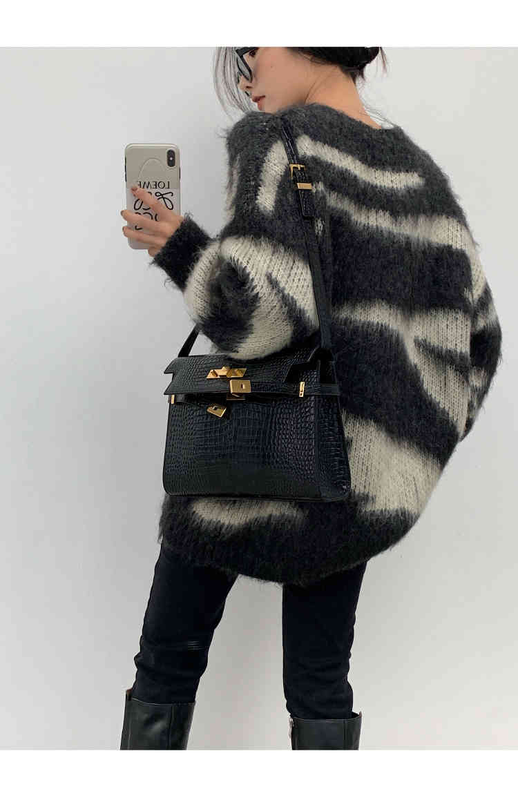 Mohair Striped Oversized Sweater Pullover Women Winter Long Loose Knitted Korean Fashion Clothing 210427