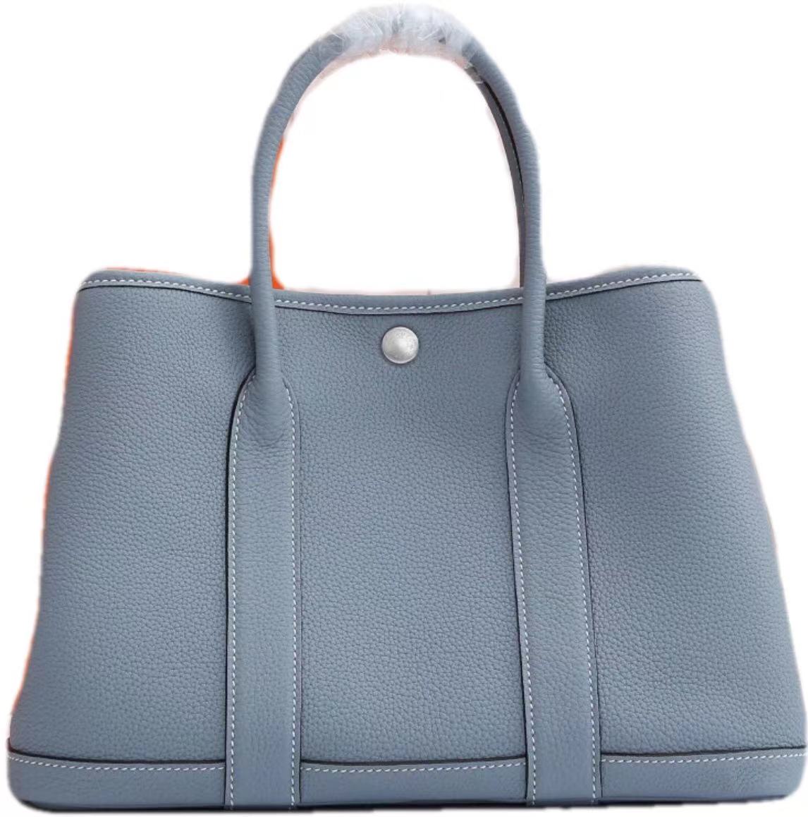 Classic Handbag Fashion leather Tote Lady large capacity casual wax thread half hand sewn solid color shoulder bag
Classic Handbag Fashion leather Tote Lady large capacity casual wax thread half hand sewn solid color shoulder bag