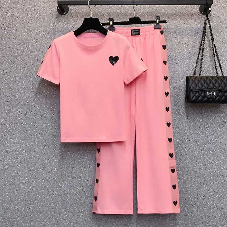 Summer Elegant Casual 2 Pieces Set Tracksuit Women Pink Love T-shirt Top + High Waist Wide leg pants Suit 210526, Photo color
Summer Elegant Casual 2 Pieces Set Tracksuit Women Pink Love T-shirt Top + High Waist Wide leg pants Suit 210526, Photo color