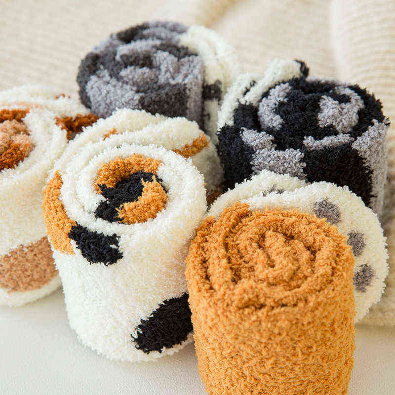 6 Pairs/Lot Winter Warm Cat Paw Socks Women Girl Cartoon Sleeping Home Floor Sock Thick Fuzzy Fluffy Cute Animal Paw Socks Funny 211204