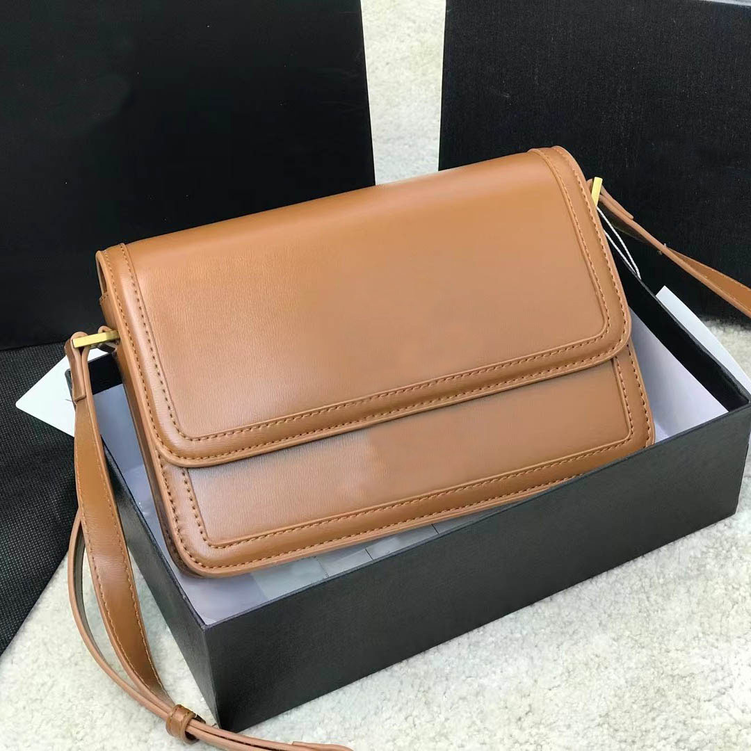 Wholesale Designer Handbags Shoulder Bags Women Crossbody Bag Top cowhide material gold copper hardware accessories luxury retro tofu shape handbag, 4 dark grey
Wholesale Designer Handbags Shoulder Bags Women Crossbody Bag Top cowhide material gold copper hardware accessories luxury retro tofu shape handbag, 4 dark grey