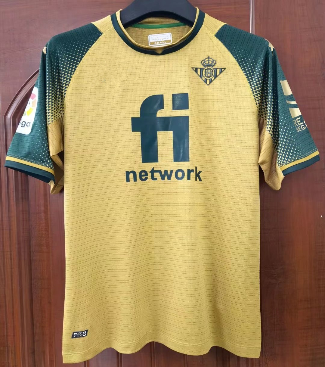 2021 Betis jersey Fans Tops&Tees JOAQUIN Loren BOUDEBOUZ BARTRA football shirt home, Black
2021 Betis jersey Fans Tops&Tees JOAQUIN Loren BOUDEBOUZ BARTRA football shirt home, Black